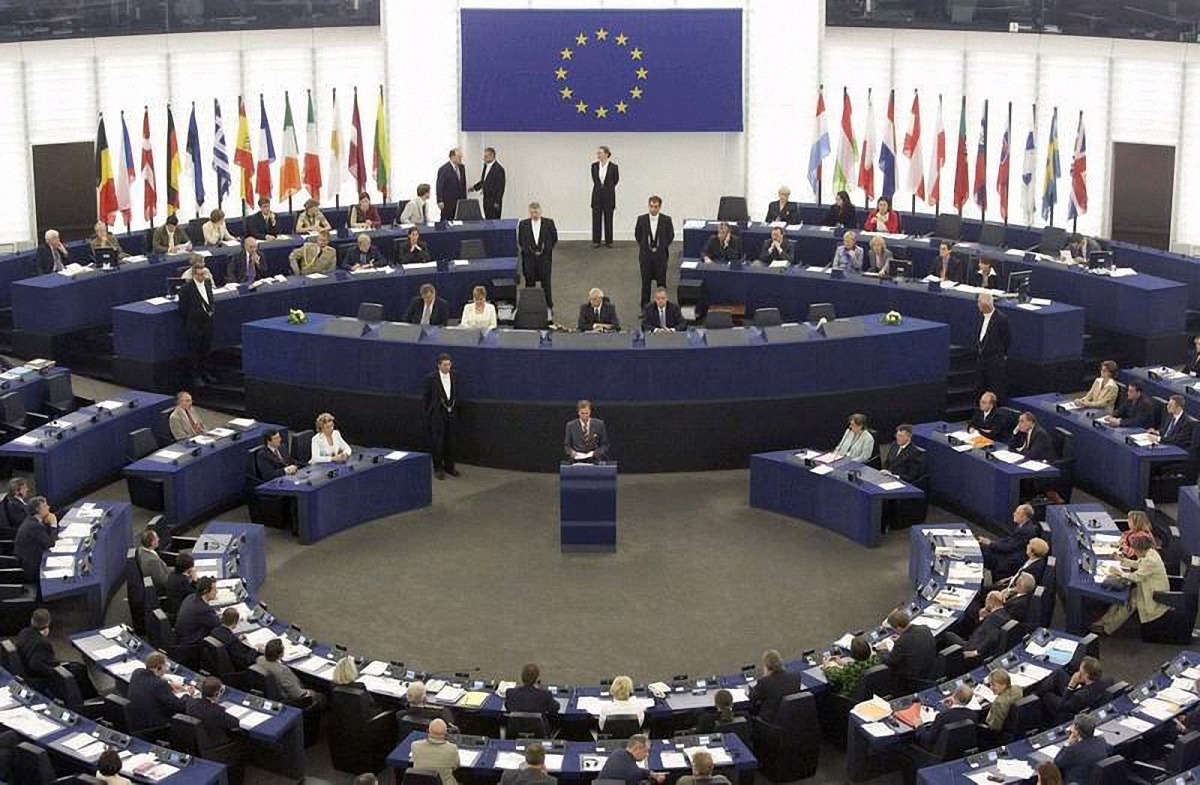 В Европарламенте могут решить вопрос о механизме приостановления безвизового режима - фото 1