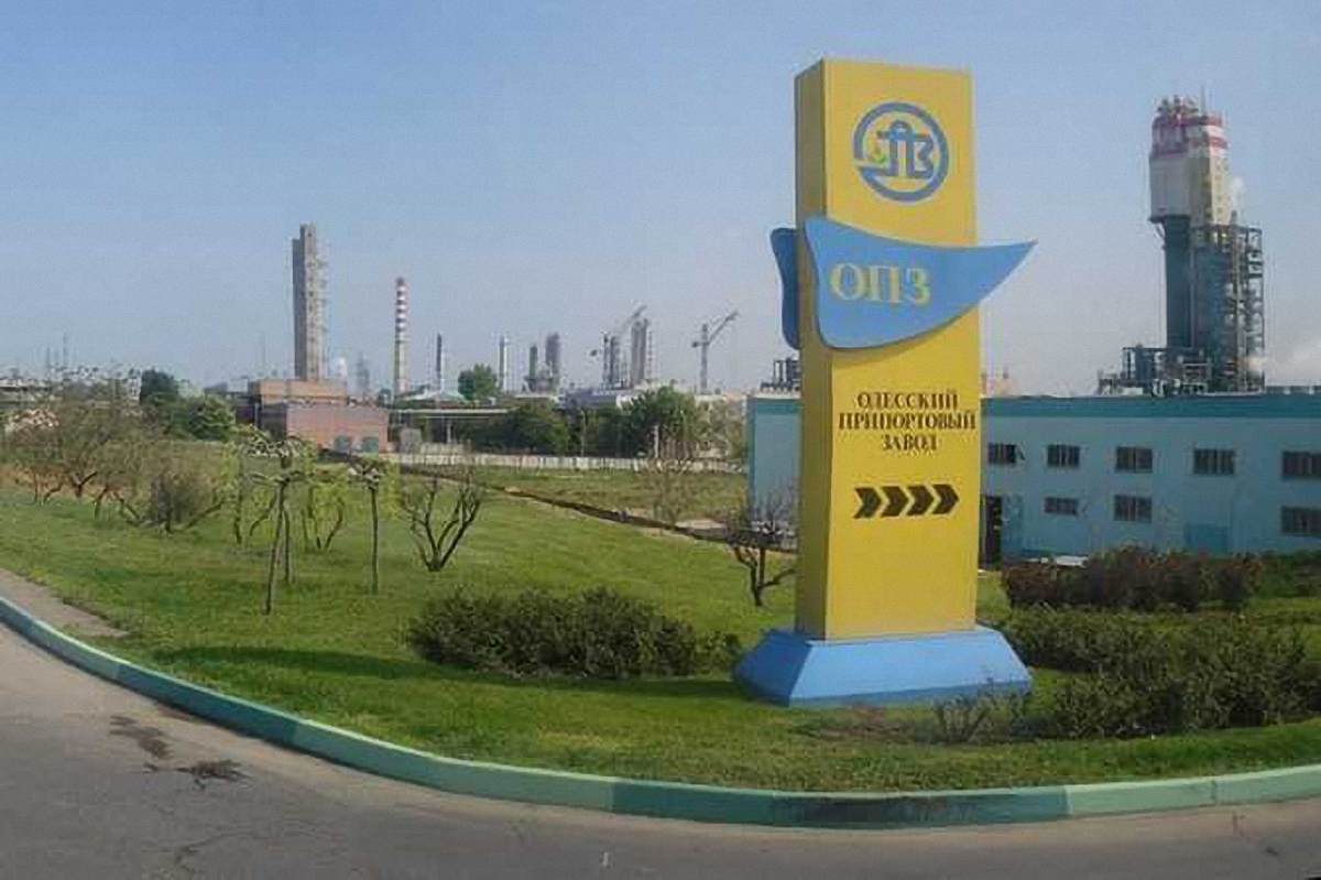 На Одеский портовый завод уже претендуют две компании - фото 1