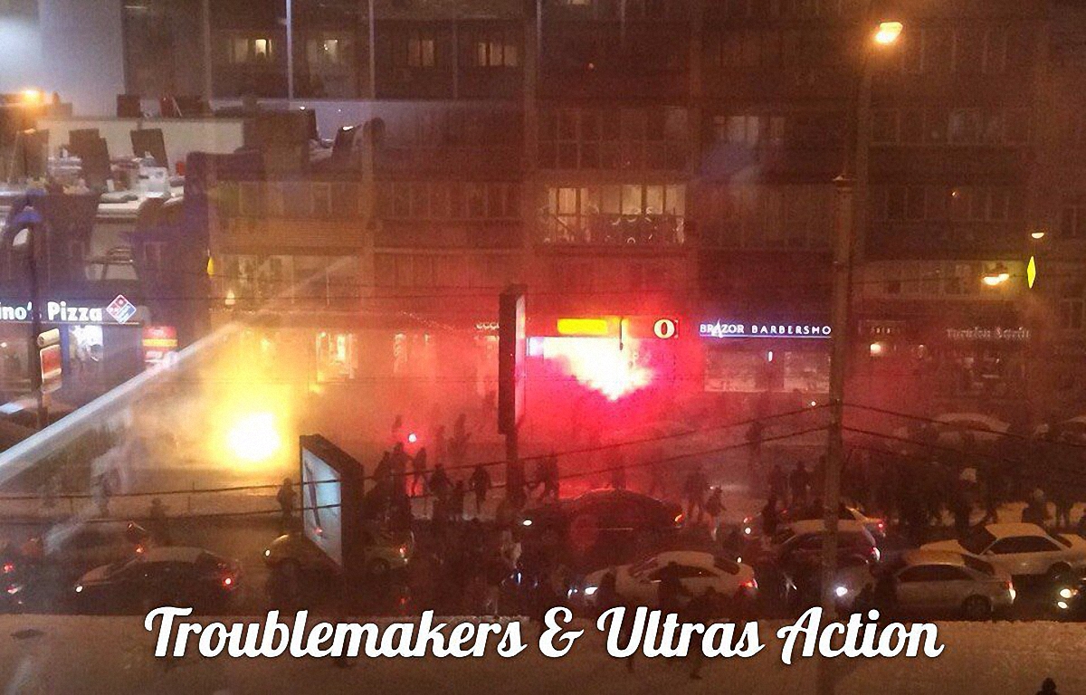 Турецкие и киевские болельщики устроили погром в центре столицы - фото 1