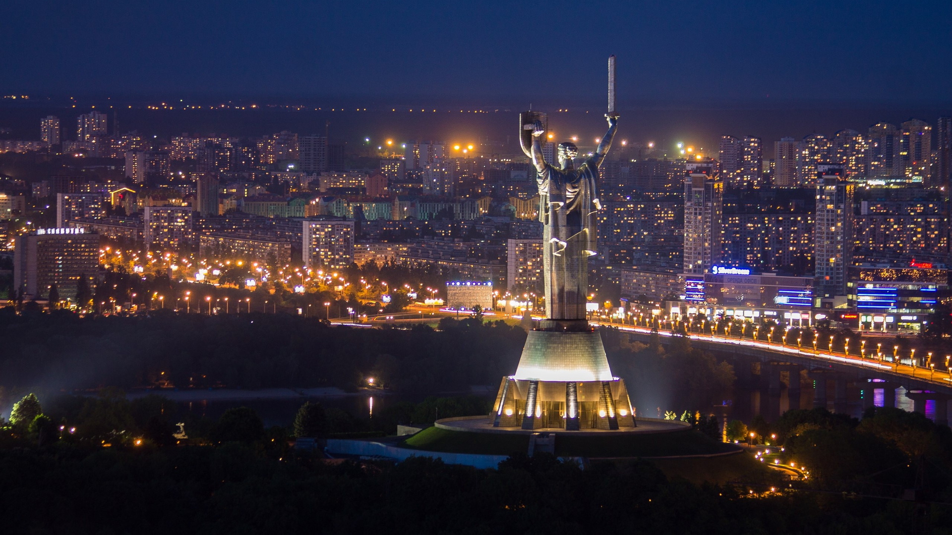 В Киеве перед Новым годом запустят 4 ночных маршрута - фото 1