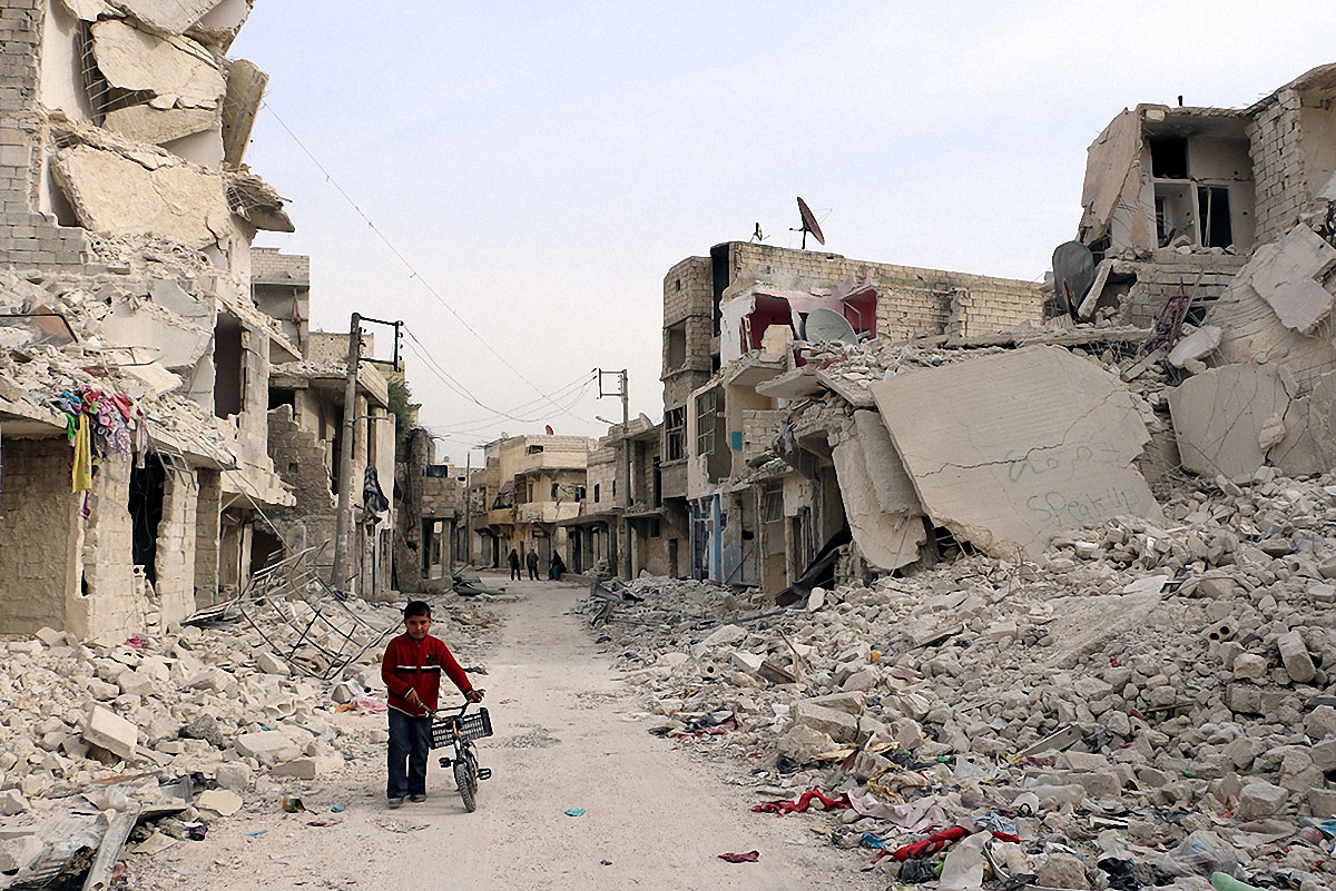 Сирийский город продолжают разрушать - фото 1