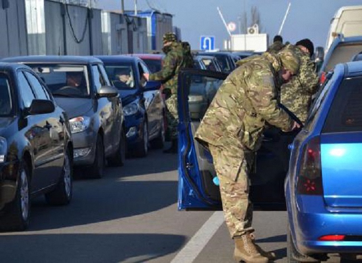 Увеличение потока пограничники связывают с приближением праздников - фото 1