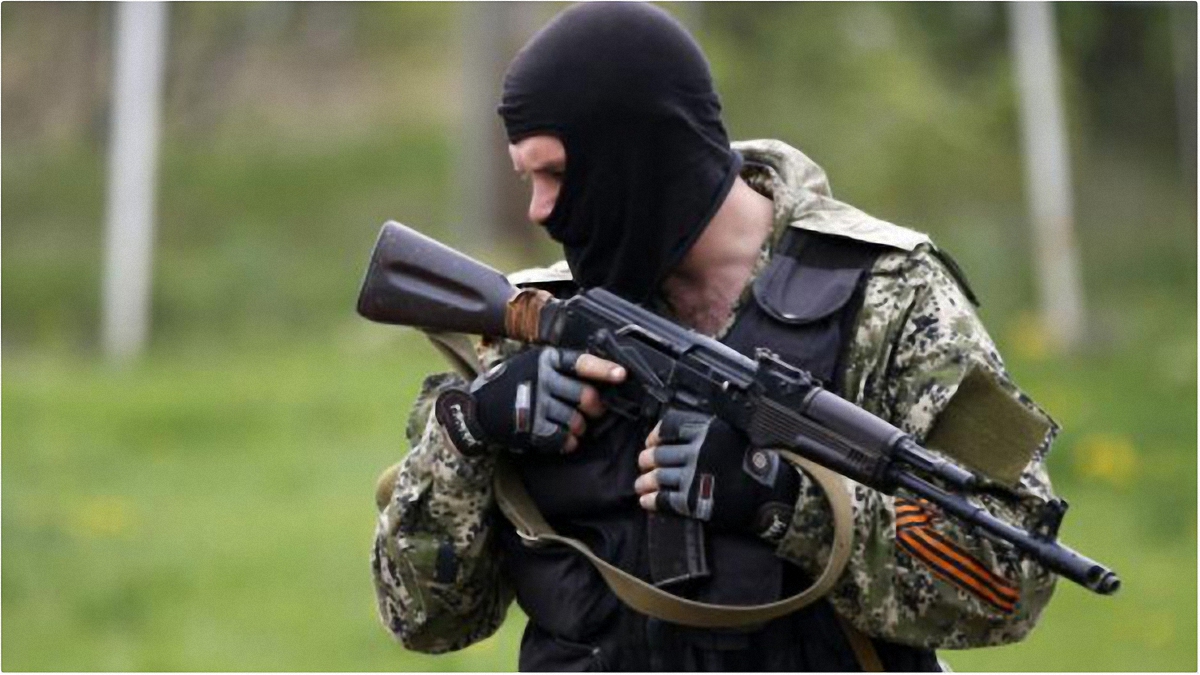 На Донбассе продолжаются бесчинства со стороны военных РФ - фото 1