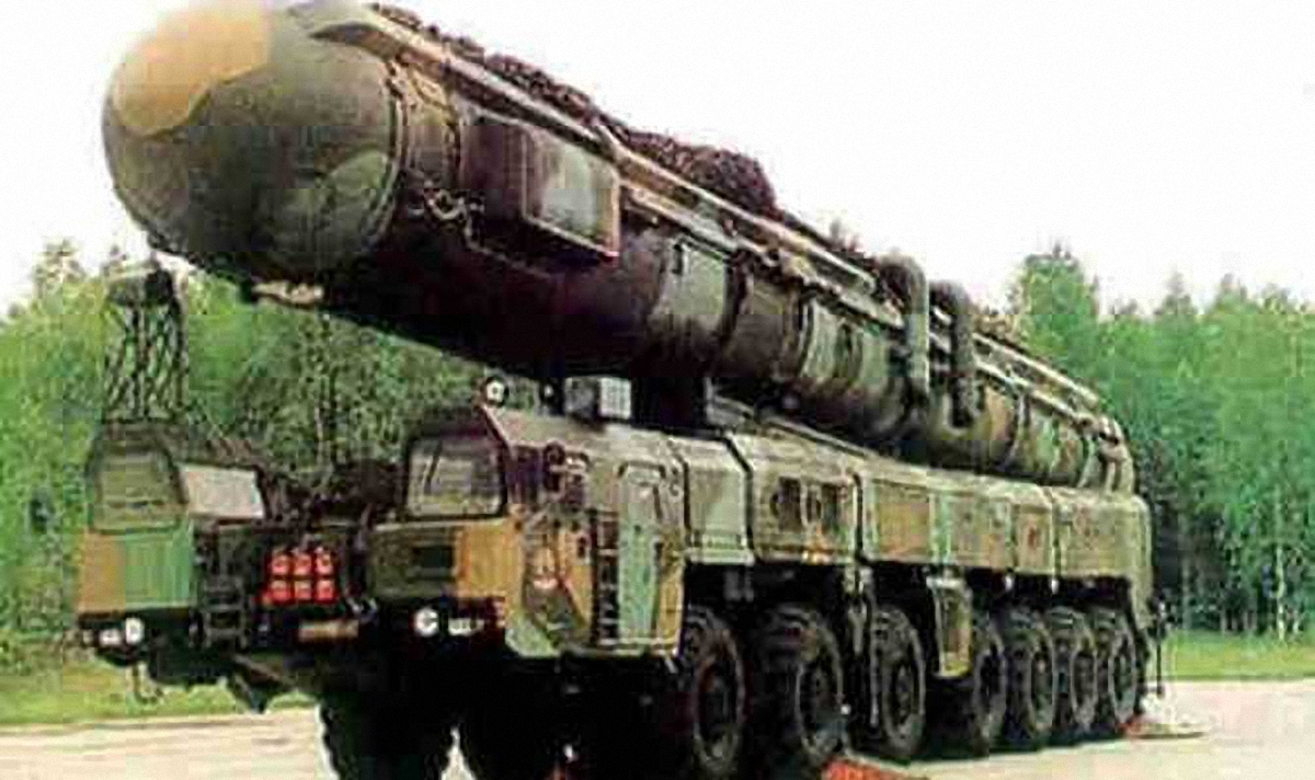 В Китае опровергли информацию о развертывании межконтинентальных баллистических ракет у границы с РФ - фото 1
