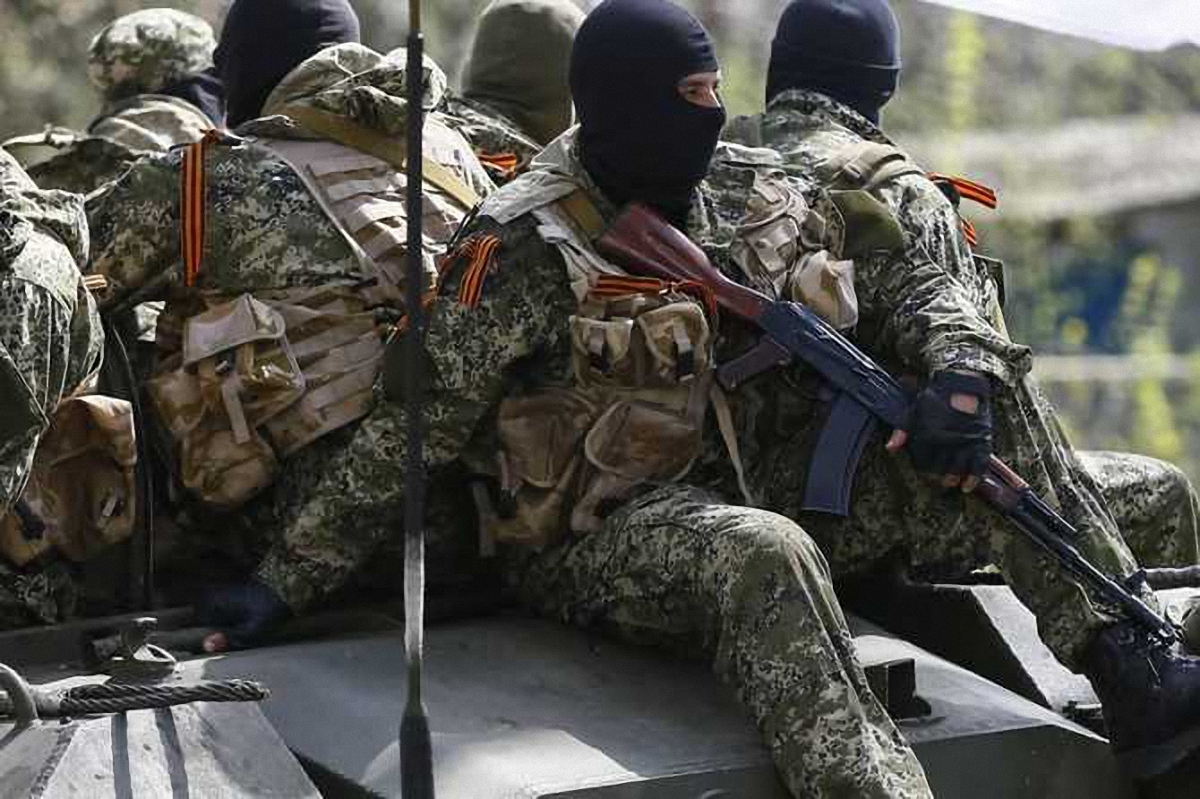 Кадровые российские военные занимаются беспределом - фото 1