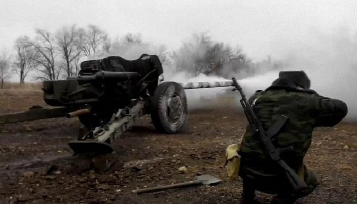 Боевики продолжают нарушать режим "тишины", обстреливая украинские позиции из тяжелого вооружения - фото 1