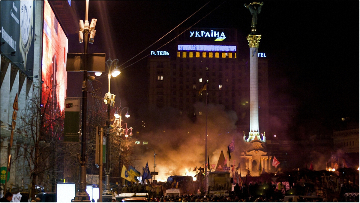 Семьи героев Майдана и АТО получат помощь - фото 1