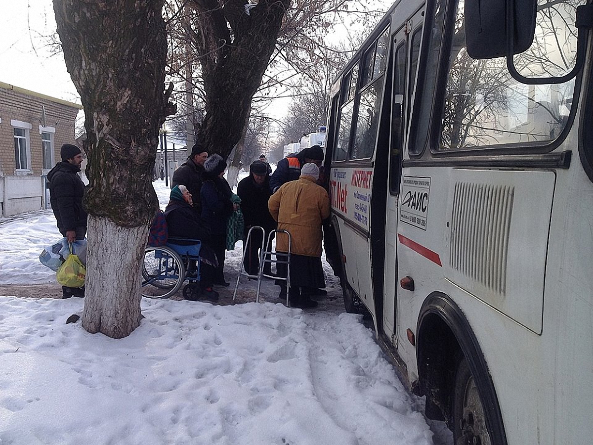 Эвакуация из Авдеевки  - фото 1