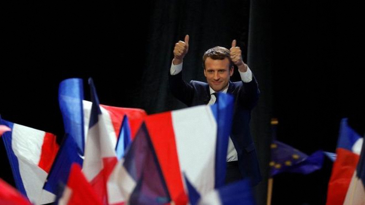 Во Франции прошел первый тур выборов на пост галвы страны - фото 1
