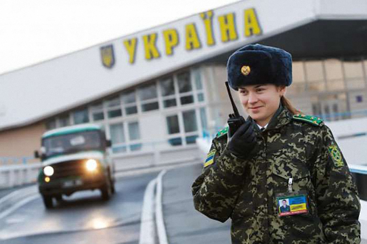 Вместе с украинцами охранять границы в первый день безвиза будут иностранные специалисты - фото 1