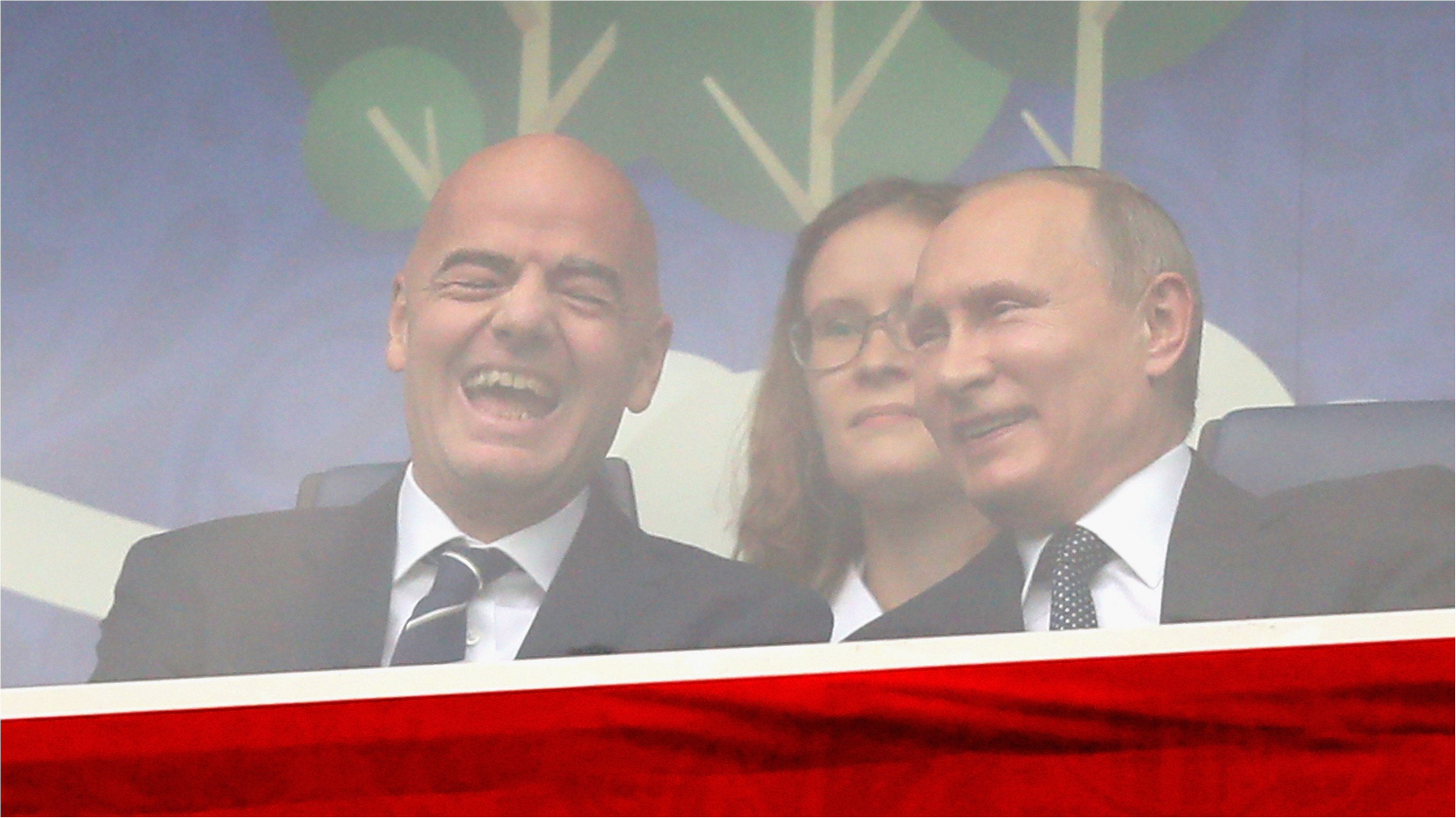 Глава ФИФА Джанни Инфантино узнает о новом витке санкций против России - фото 1