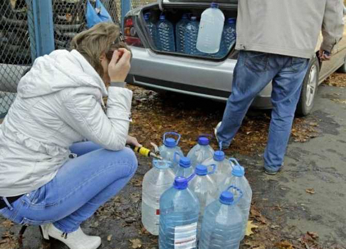 Жители Авдеевки получают воду по паспортам - фото 1