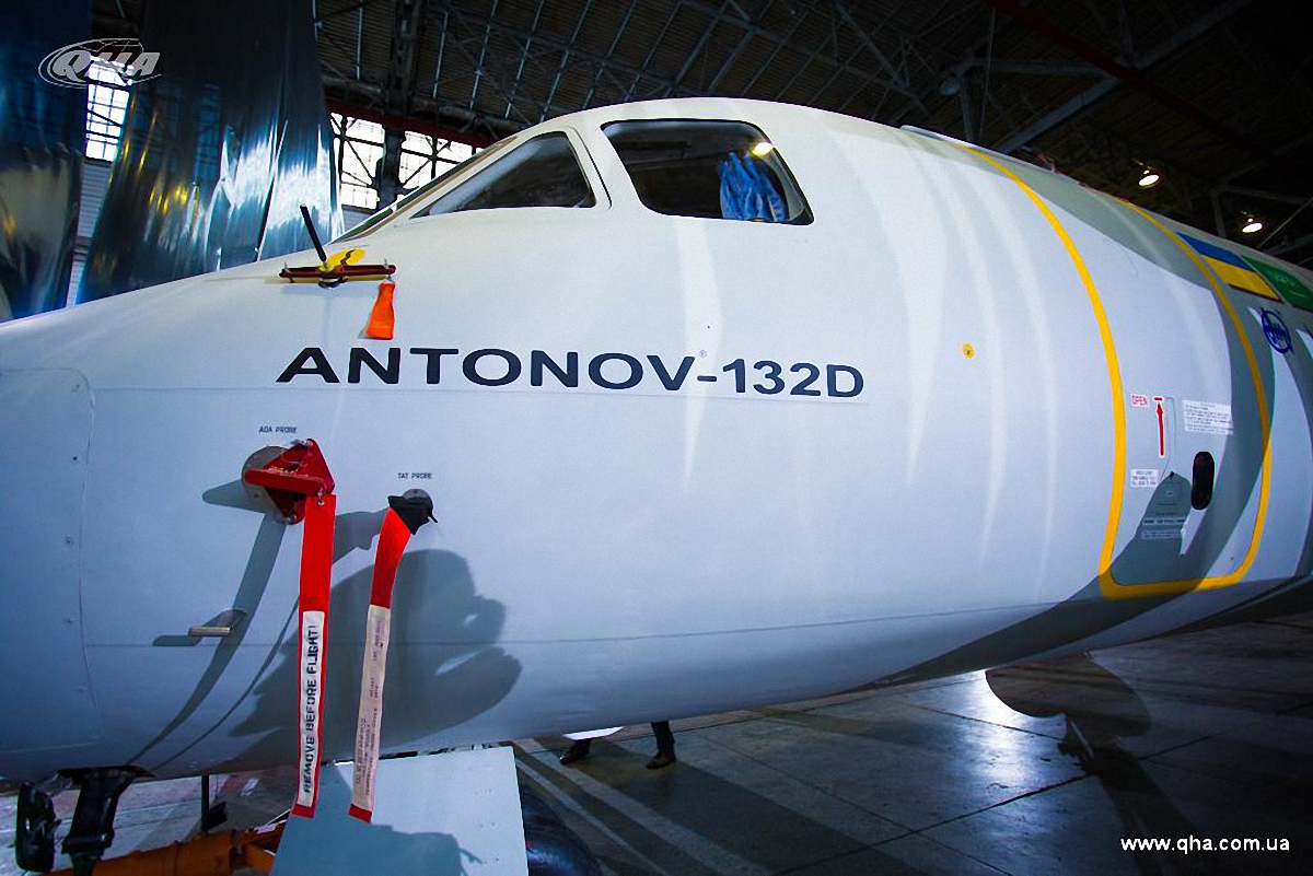 Первый самолет предприятия "Антонов", который сделан без комплектующих из РФ - фото 1