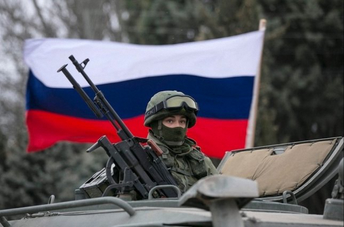Россия свозит военных в Крым - фото 1