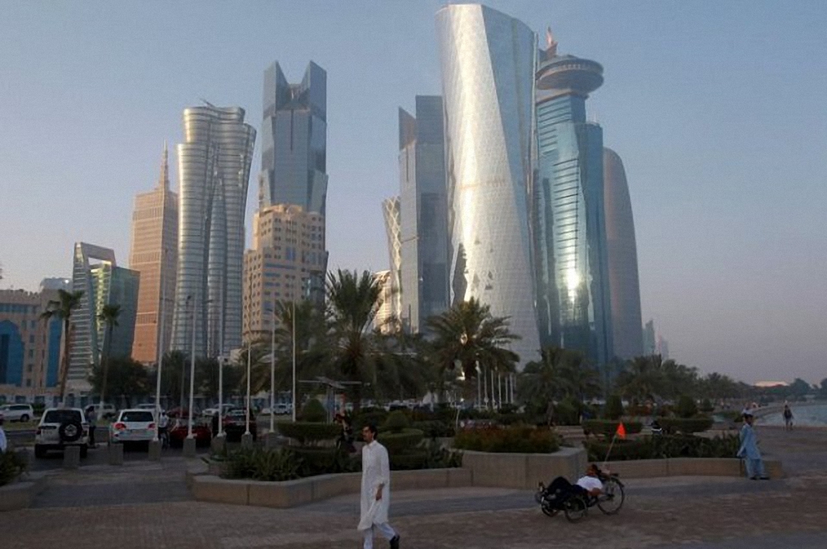 От Катара требуют выдать граждан арабских стран и "разорвать связи с террористами" - фото 1