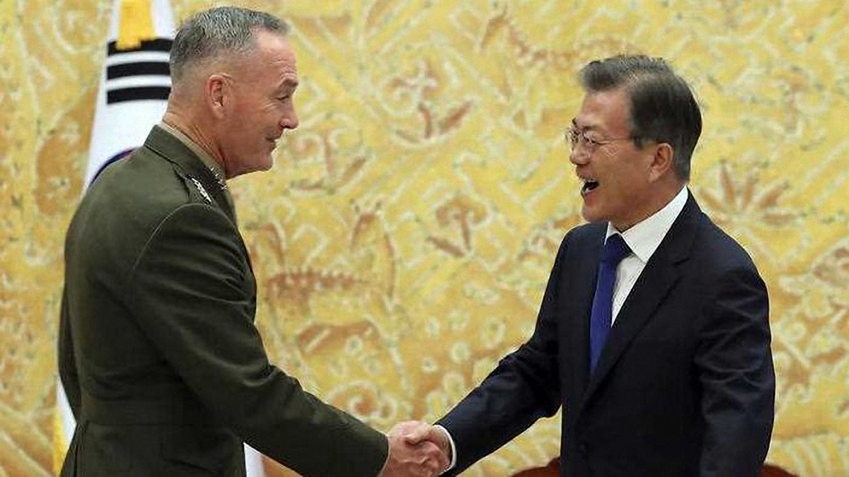 Начальников штабов ВС США генерал Джозеф Данфорд прибыл в Южную Корею - фото 1