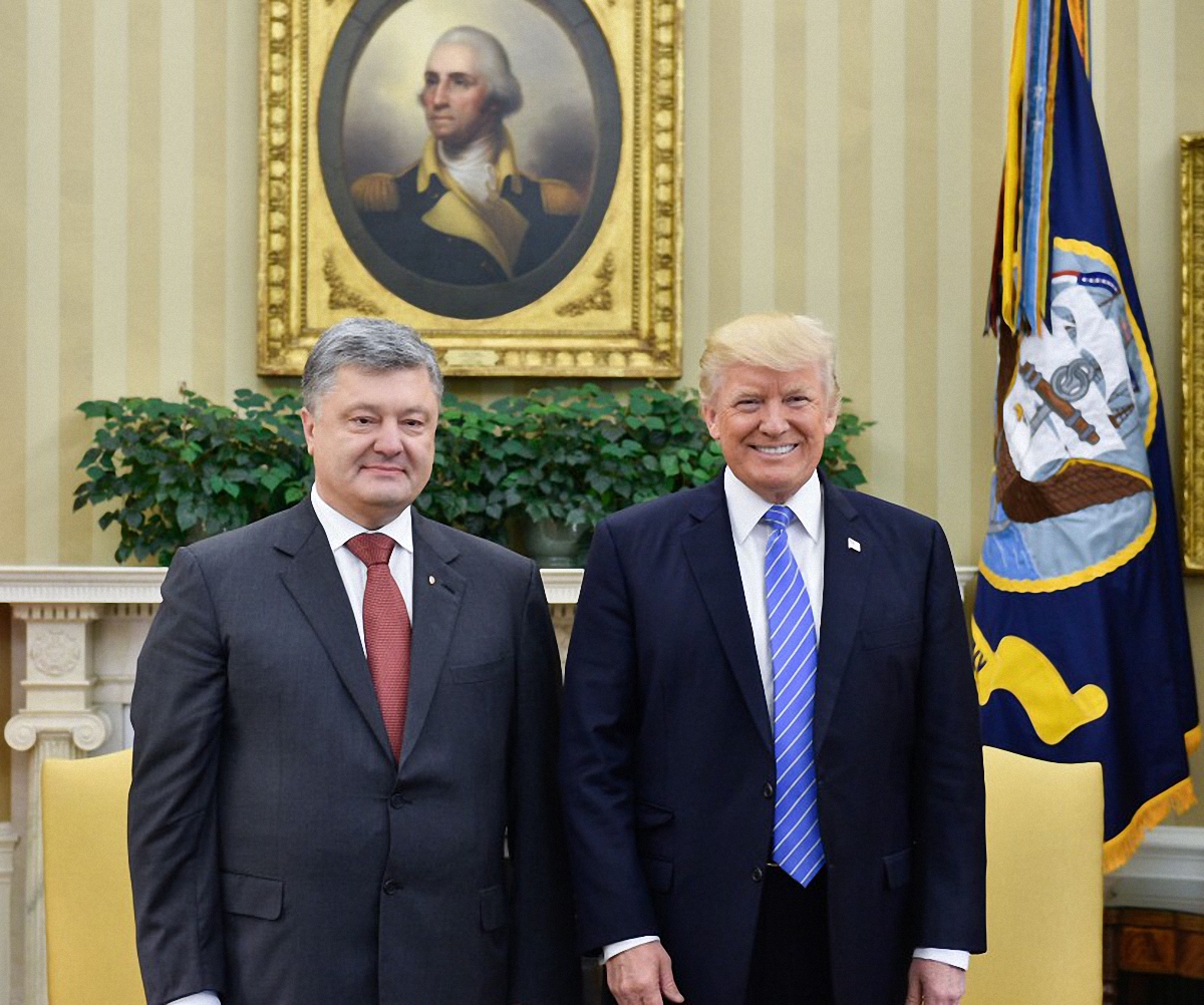 Дональд Трамп поздравил Петра Порошенко с праздником - фото 1
