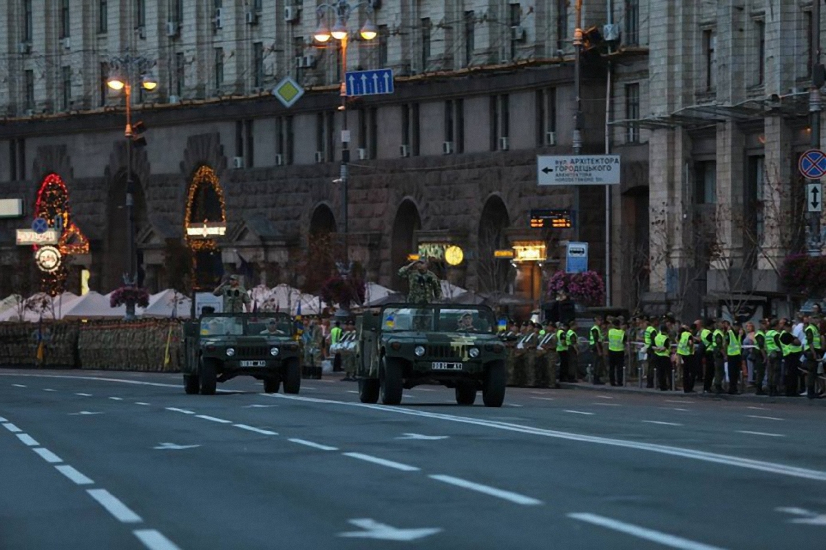 Военный парад пройдет 24 августа - фото 1