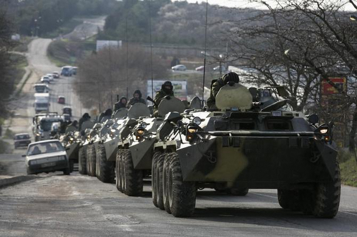 Россияне перебрасывают тысячи военных к границе с Украиной - фото 1