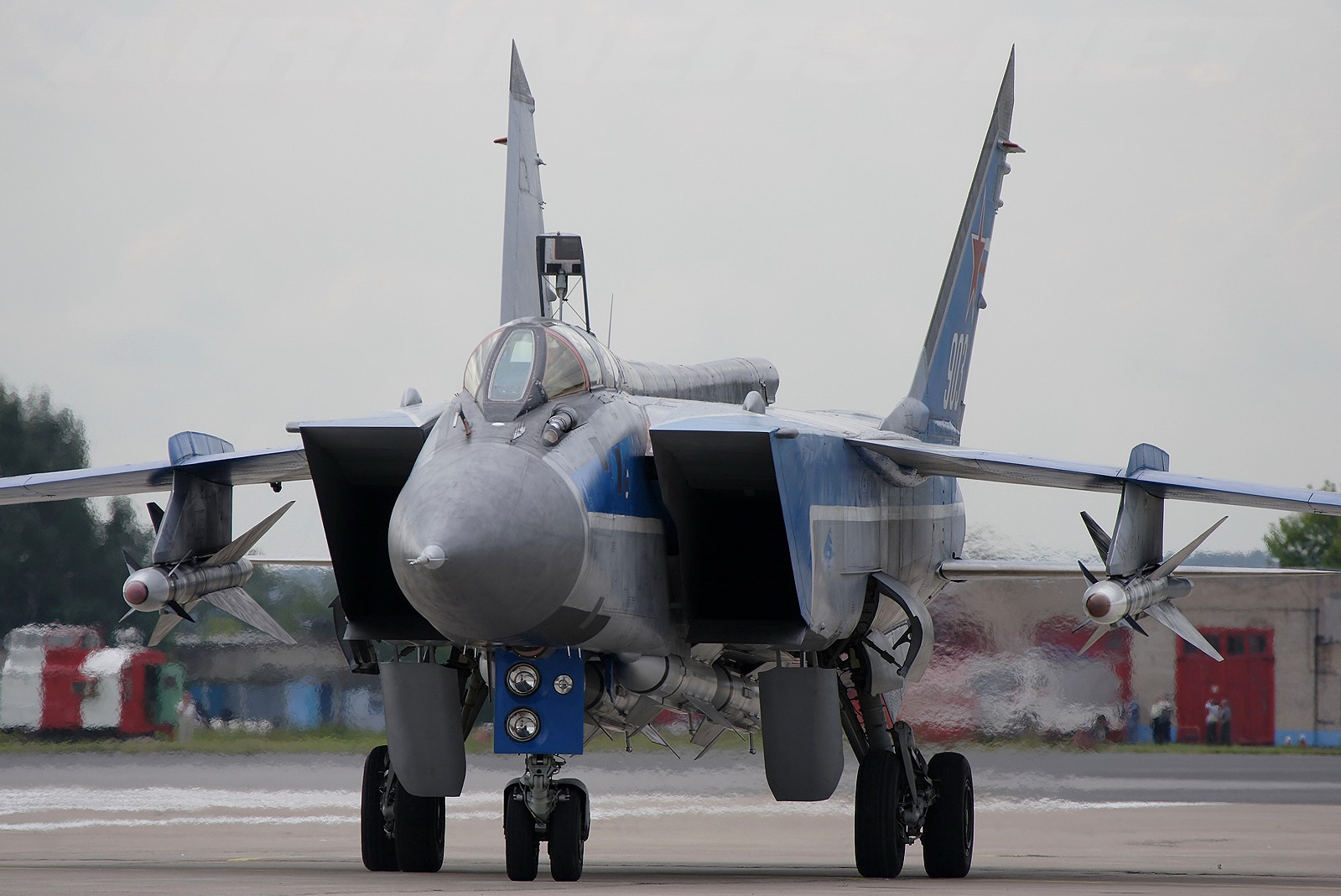 НАТО перехватило российские истребители  - фото 1