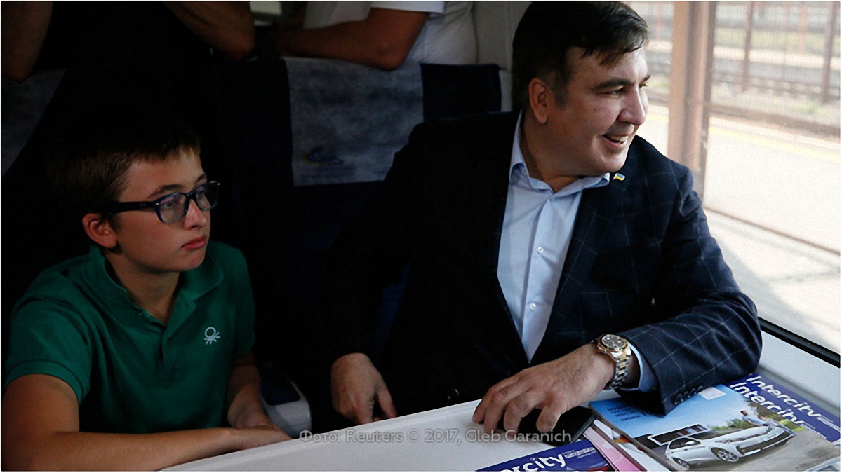 Из-за Саакашвили задержали поезд из Польши в Киев - фото 1