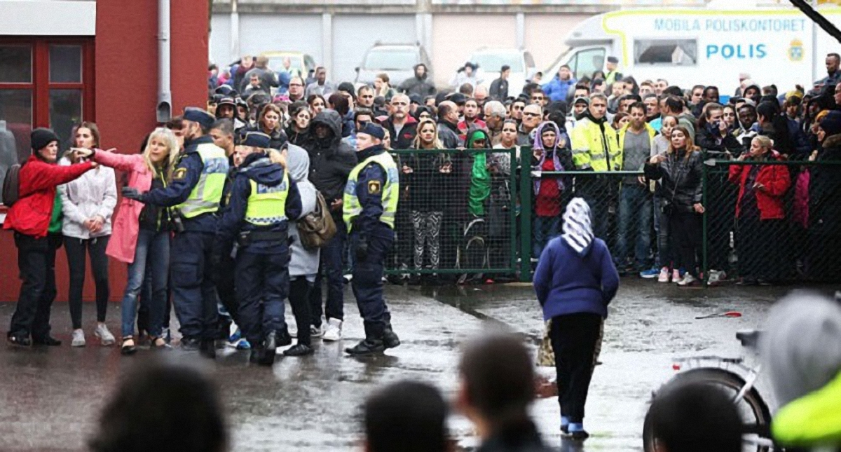 Марш неонацистов: в Швеции произошли столкновения - фото 1