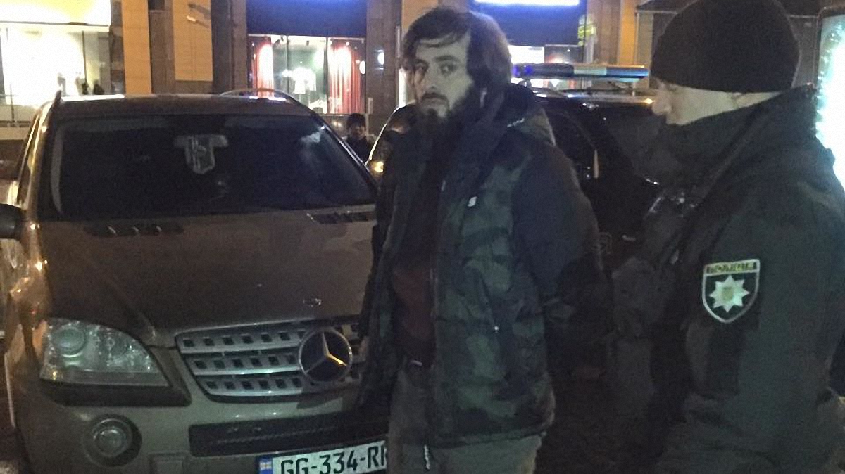 В Киеве взорвали машину Тимура Махаури - фото 1
