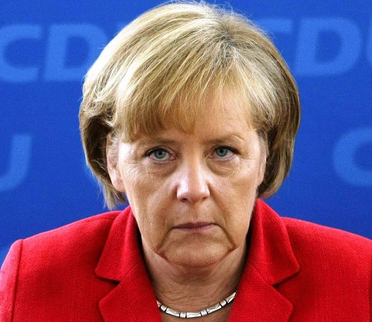 Меркель хочет наладить диалог с Россией - фото 1