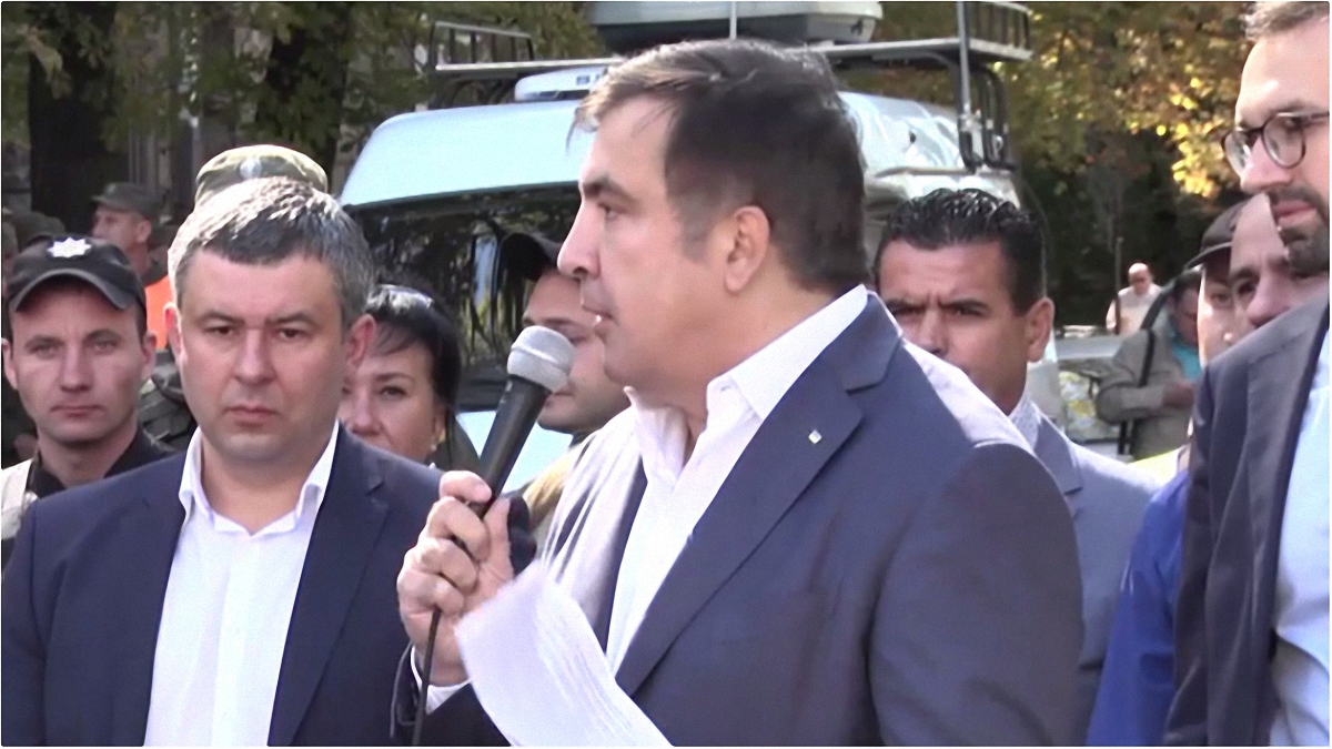 Саакашвили приехал к президенту - фото 1