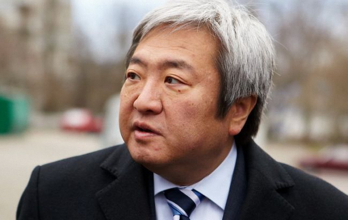 Над Александром Сином идет судебный процесс - фото 1