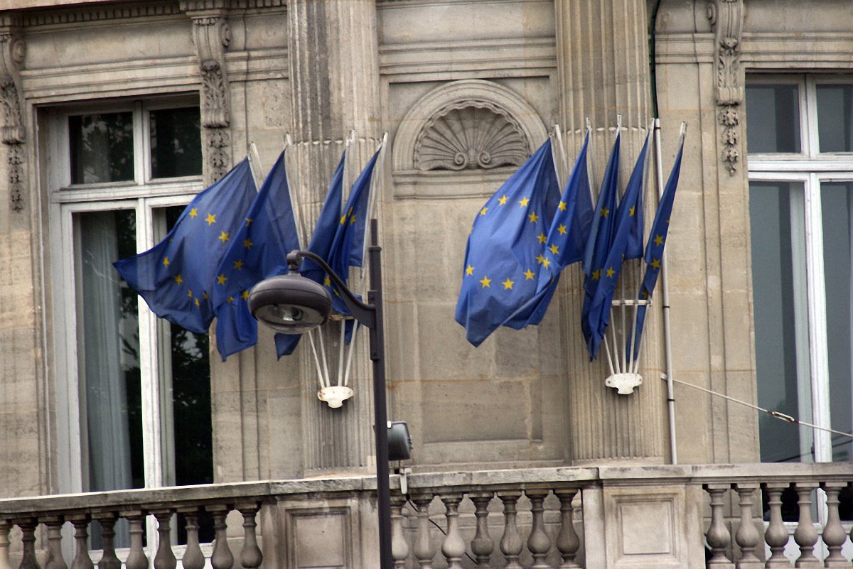 В Евросоюзе не будут пересматривать соглашение об ассоциации из-за требований венгров - фото 1