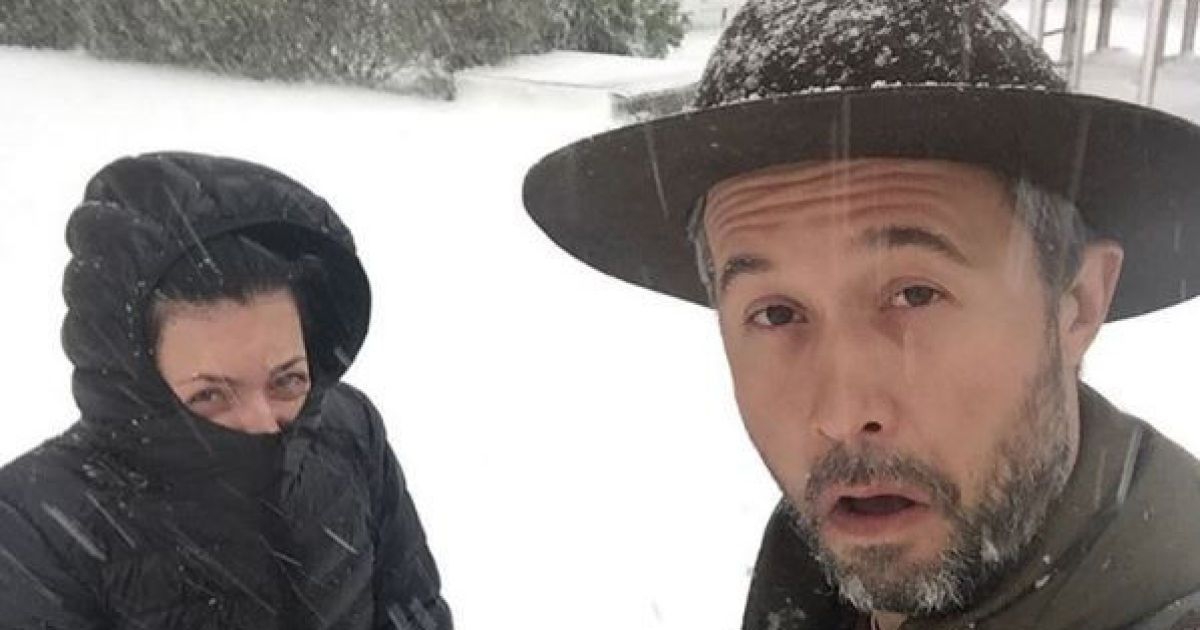 Сергей Бабкин с женой показали первый снег в Харькове - фото 1