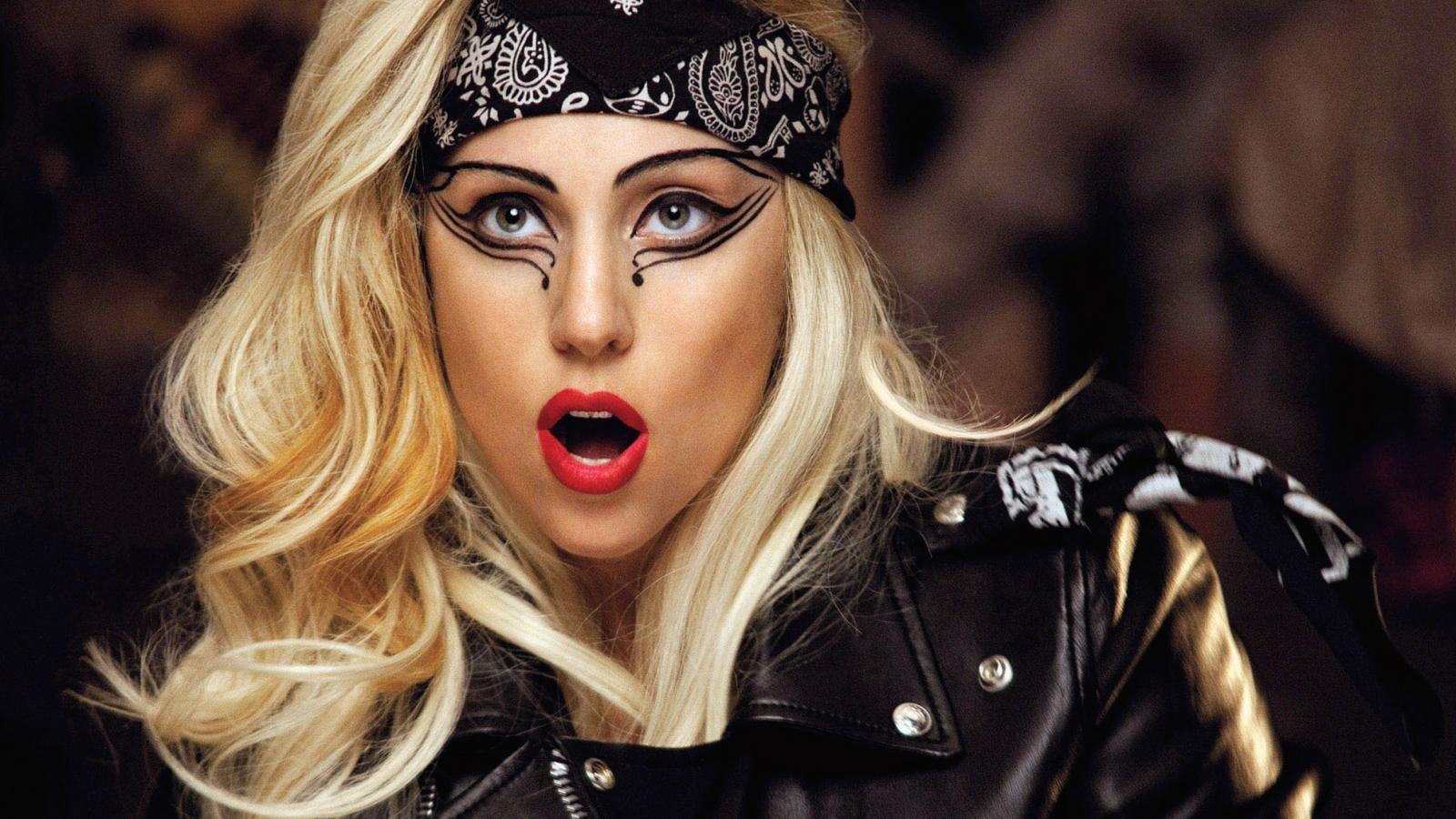 Леди Гага нача реабилитацию после болезни - фото 1