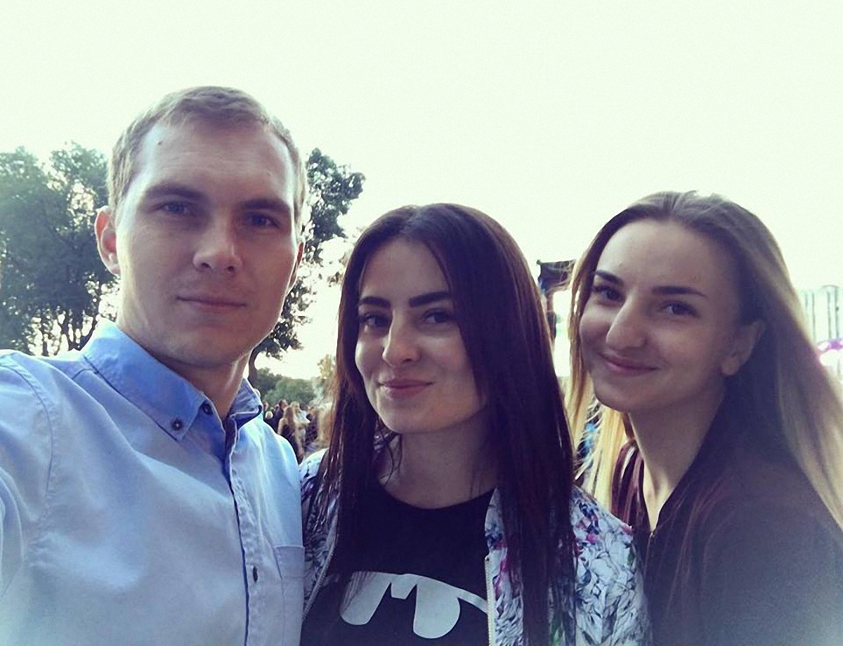 Диана Берченко и Александр Евтеев погибли в ДТП, а Оксана Евтеева находится в тяжелом состоянии - фото 1