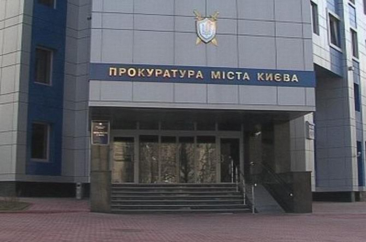 Сотрудник украинского консульства украл 700 тысяч со счетов ведомства - фото 1