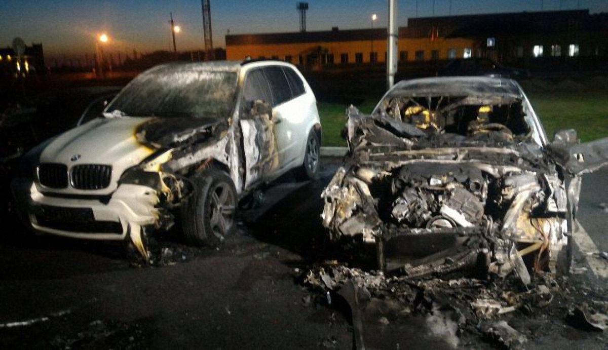 Машину экс-прокурора Харьковской области сожгли неизвестные - фото 1
