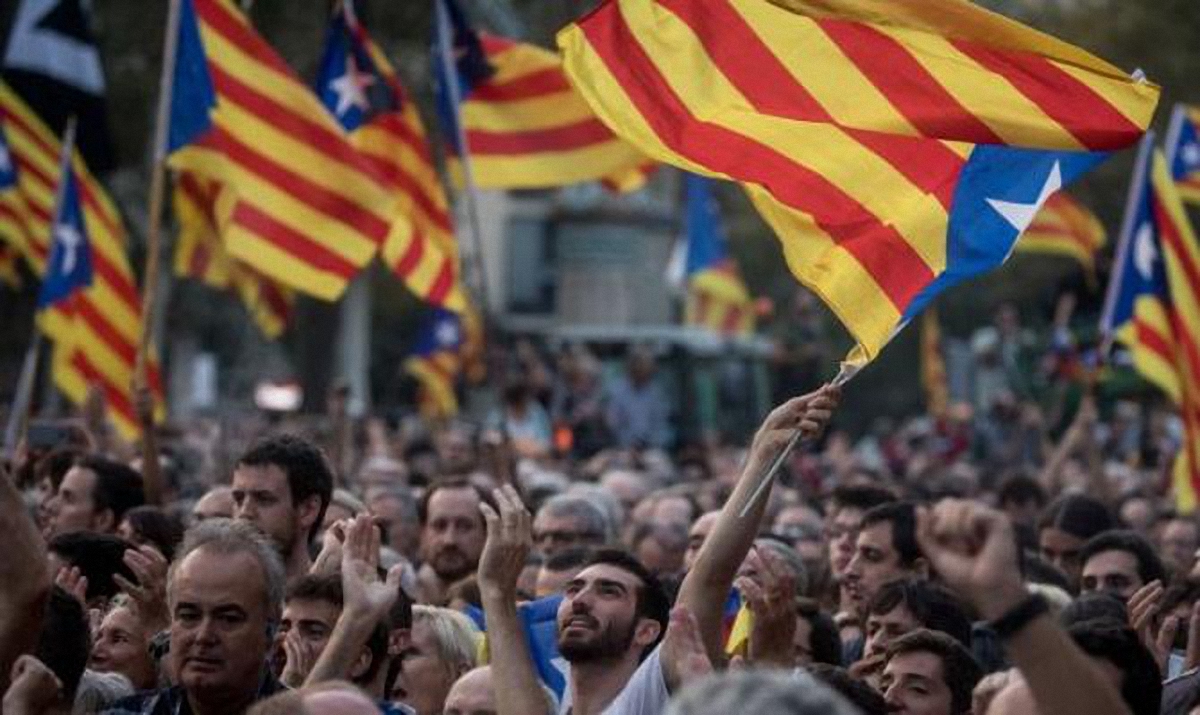 Италия не поддерживает независимость Каталонии - фото 1