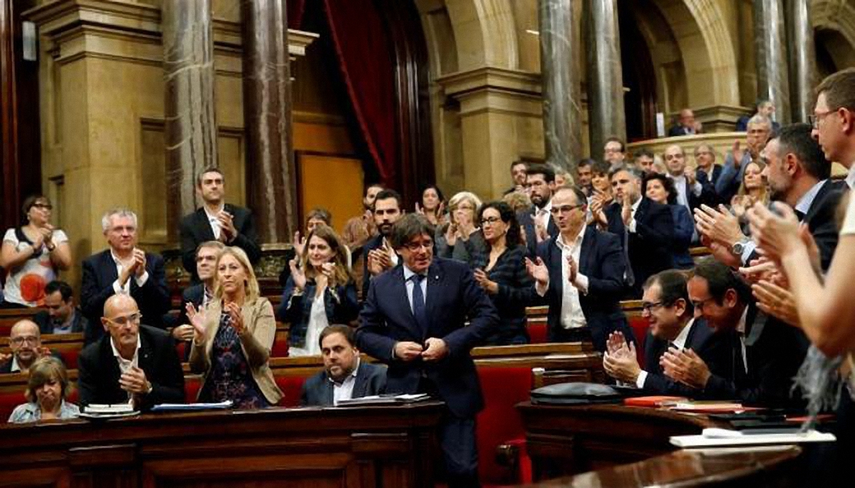 Парламент Каталонии провел тайное голосование о независимости - фото 1