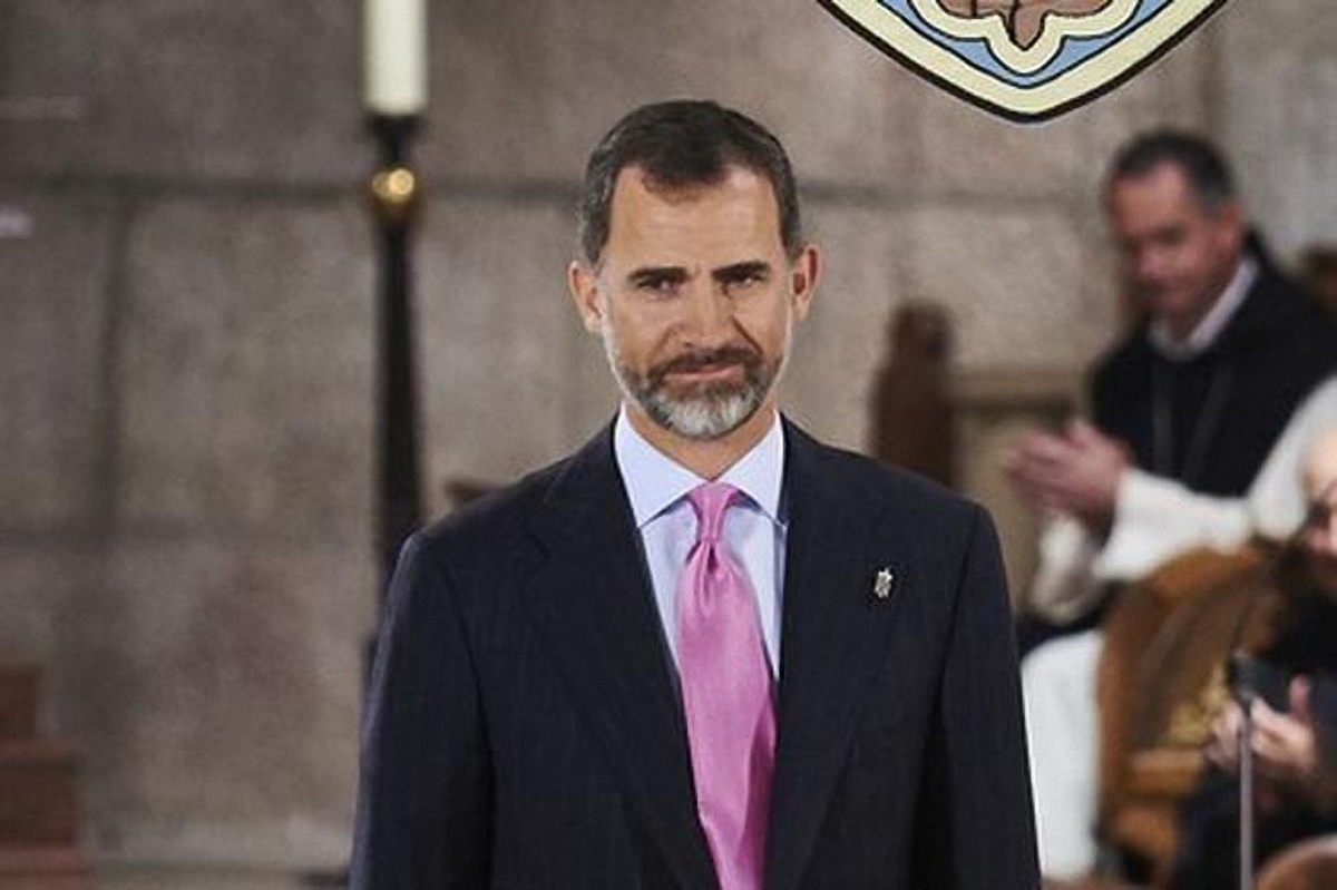 Короля Испании Филиппа VI объявили персоной нон грата в городе Каталонии - фото 1
