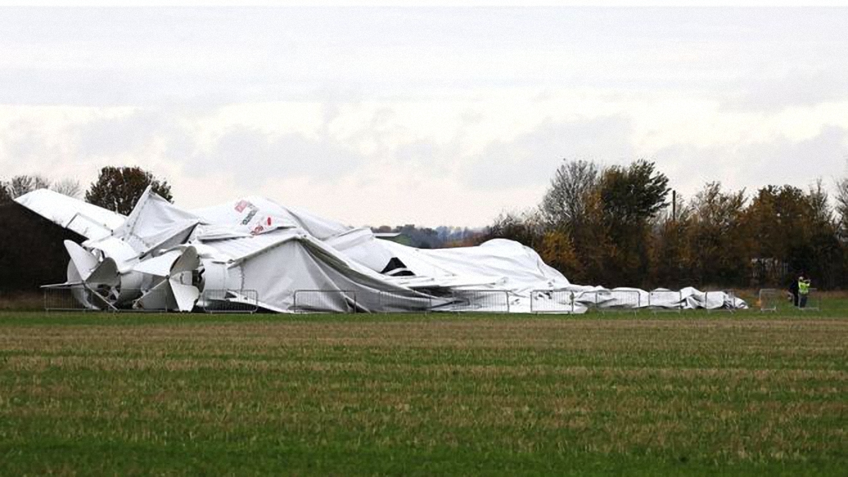 Гибрид самолета и дирижабля упал недалеко от места швартовки - фото 1