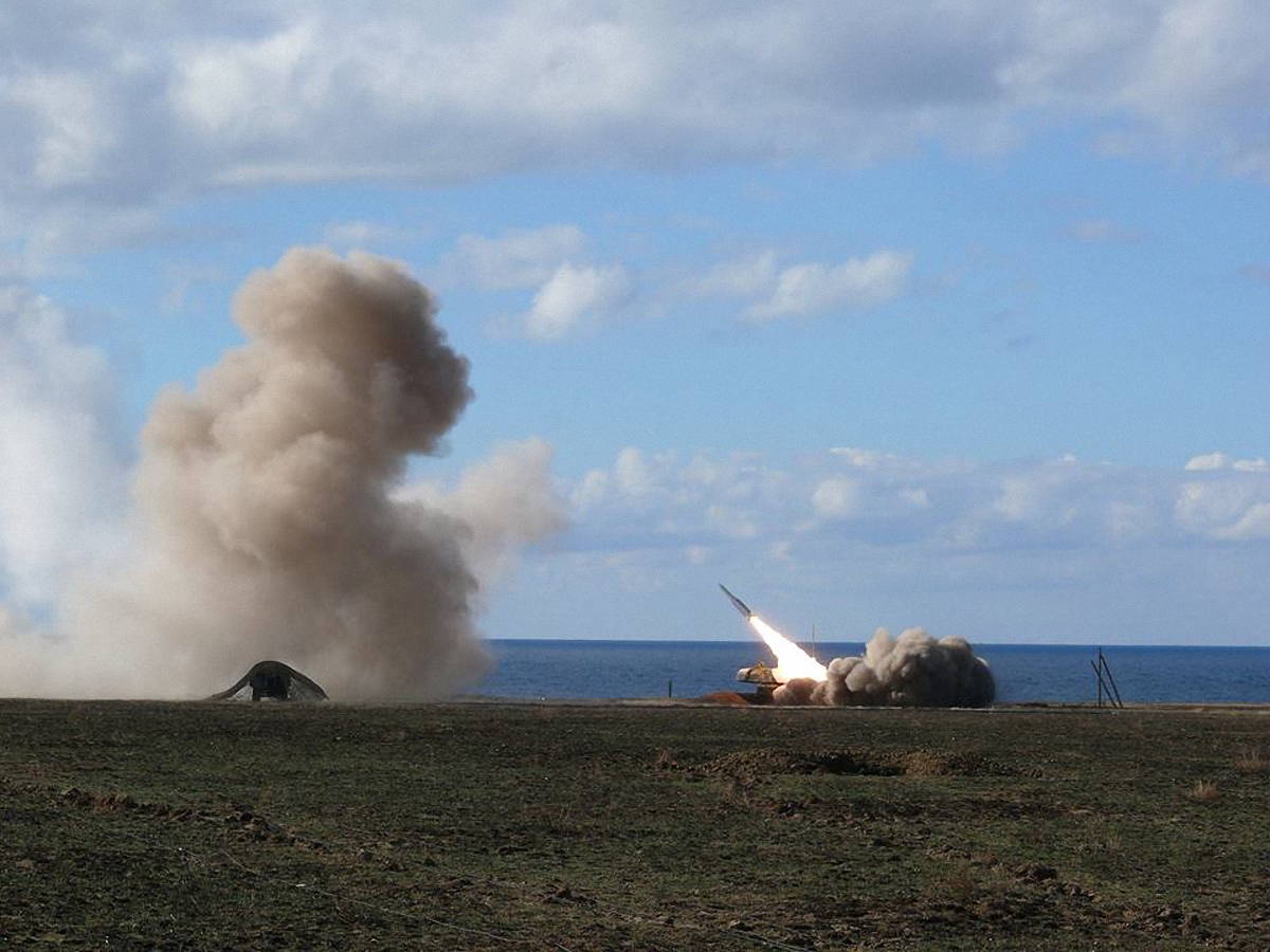 В Херсонской области проводят испытания ракет - фото 1