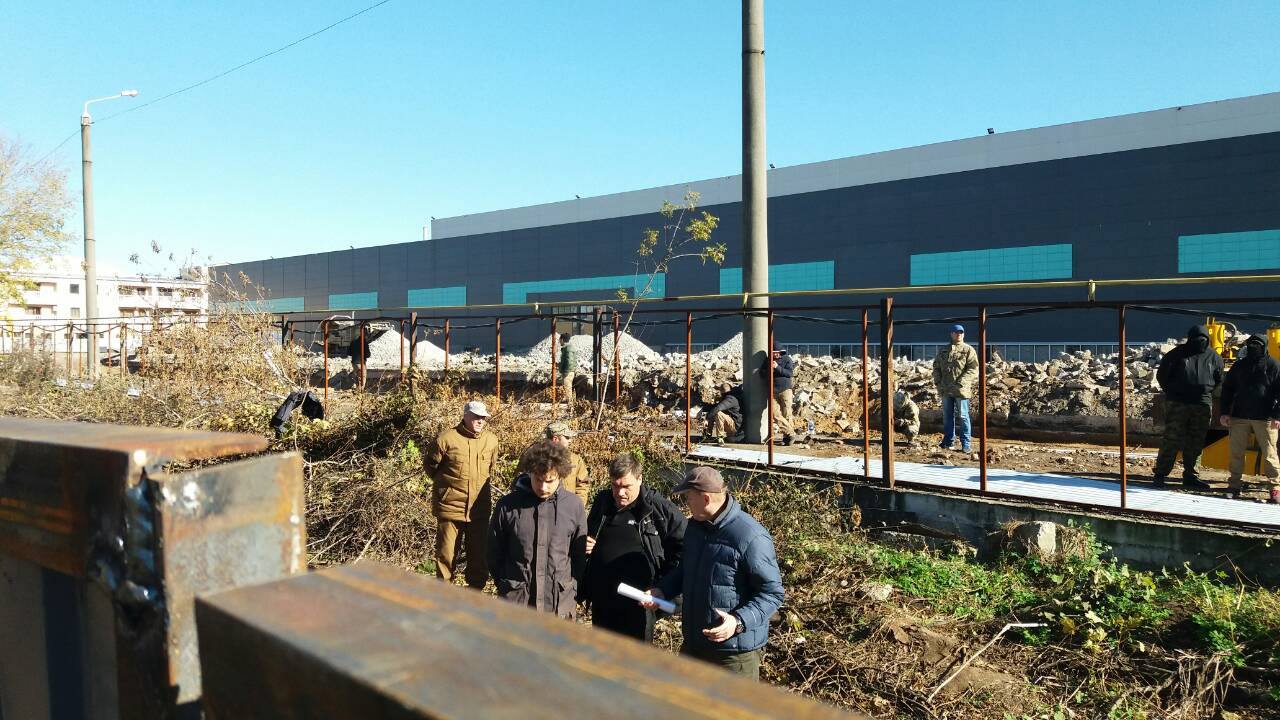 В Одессе пытались захватить воинскую часть - фото 1