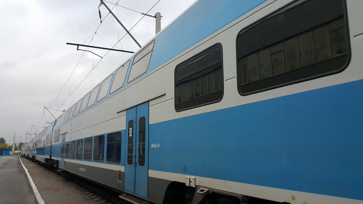 Двухэтажный поезд сообщением Киев-Тернополь - фото 1