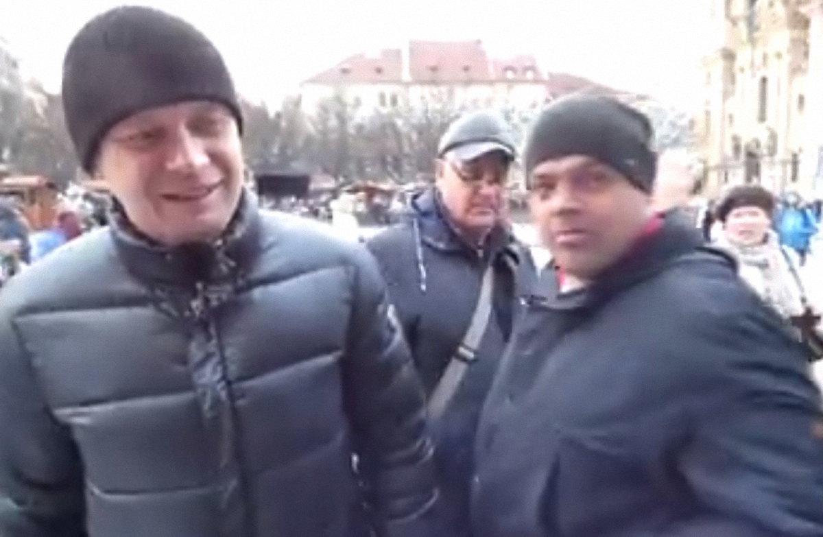 Неадекватные россияне с матами и угрозами пытались сорвать акцию в поддержку Украины - фото 1