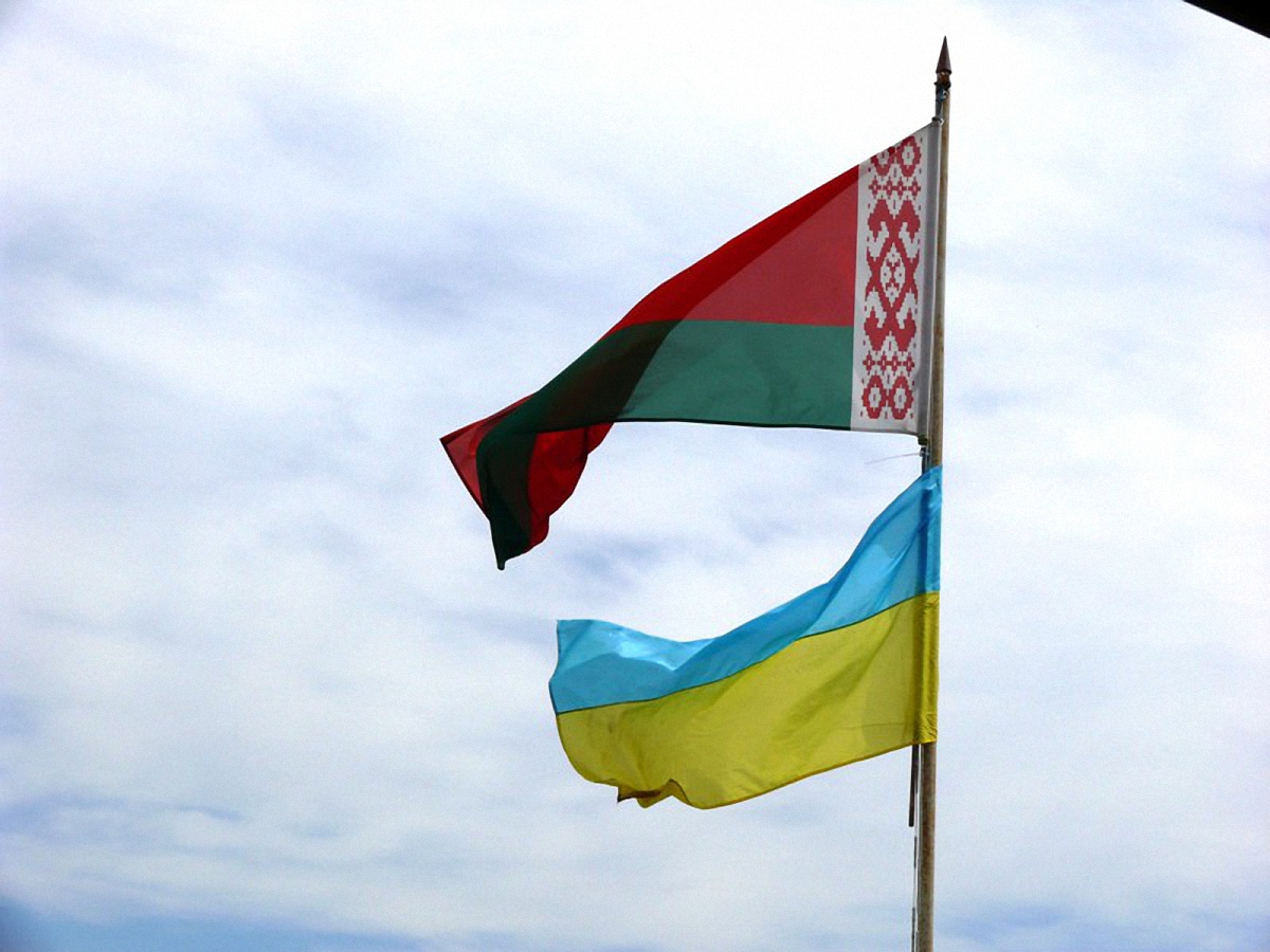 Между Украиной и Беларусью возник дипломатический конфликт - фото 1