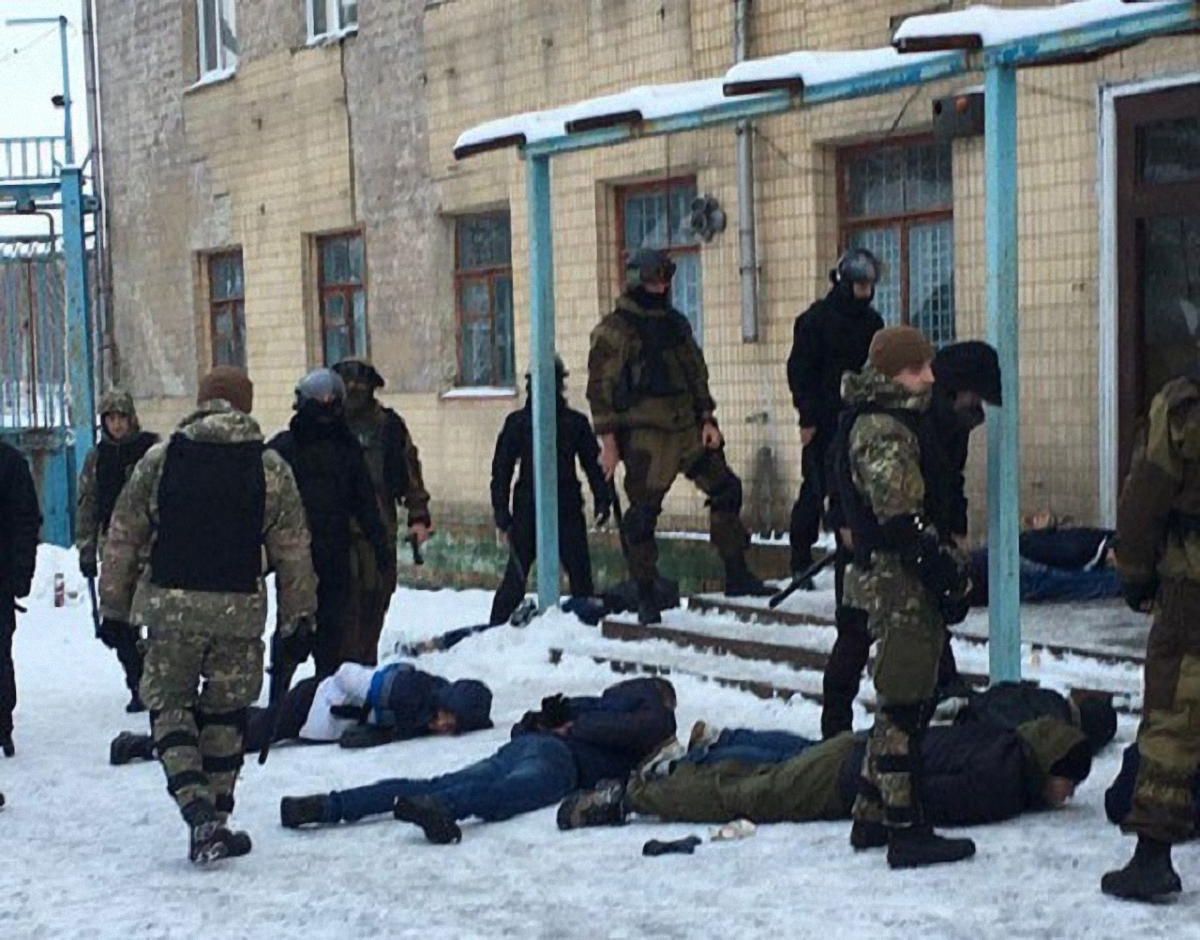В Винницкой области полиция задержала рейдеров - фото 1