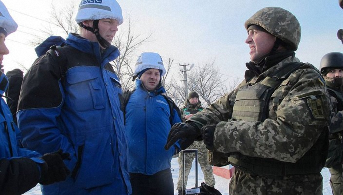 Украинские наблюдатели покинут оккупированные территории - фото 1