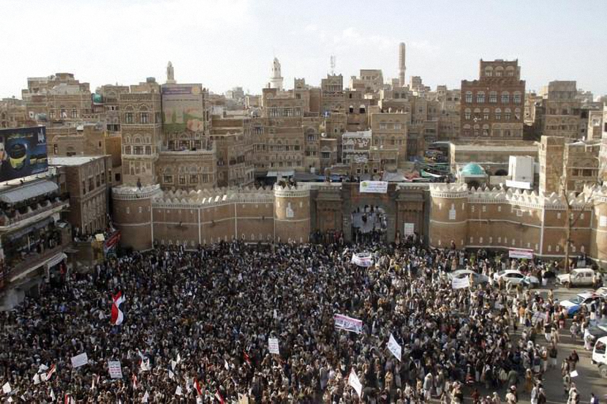 Сепаратисты окружили топ-чиновников Йемена - фото 1