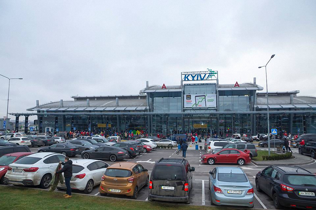 Аэропорт "Киев" переименуют в честь Сикорского  - фото 1
