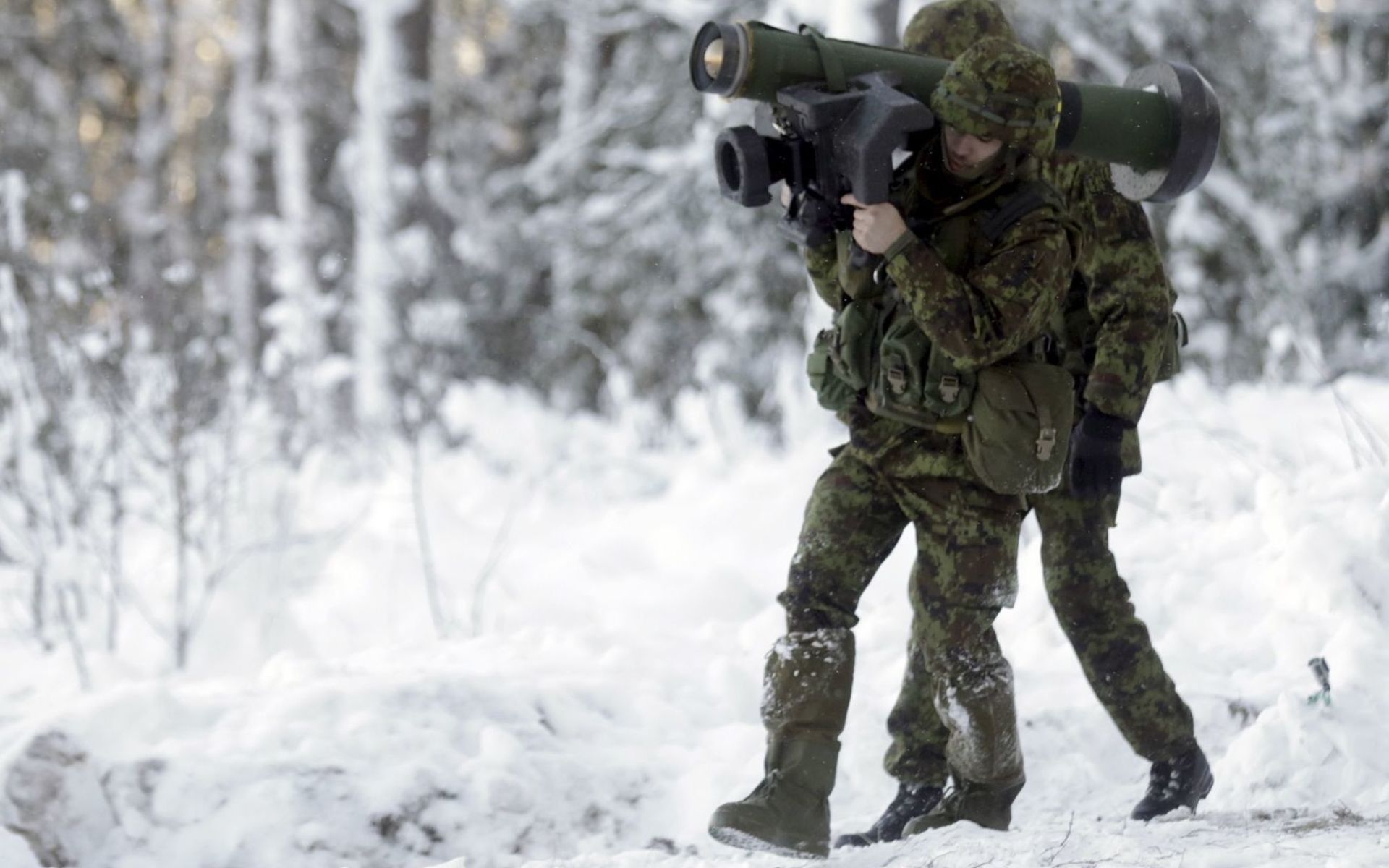 Боевики решили спастись от Javelin с помощью горящих тряпок - фото 1